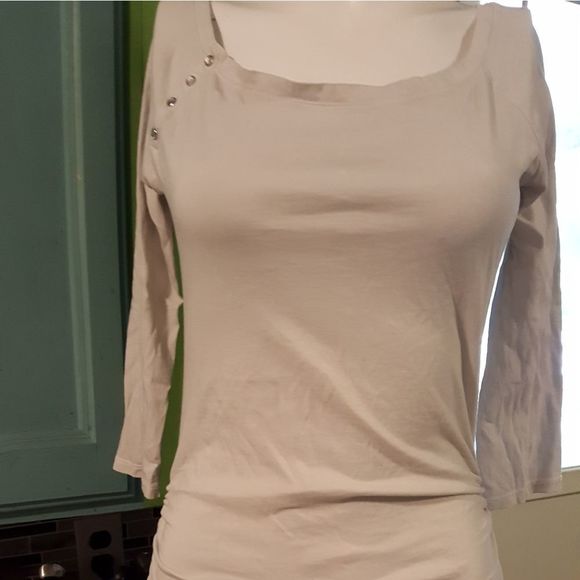 Guess Tops - Guess tee shirt S